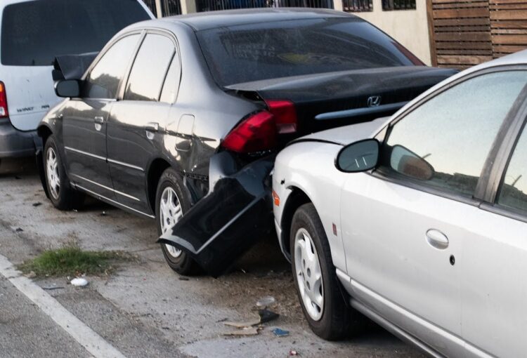 Abilene, TX – Two Injured in Car Crash on Antilley Rd